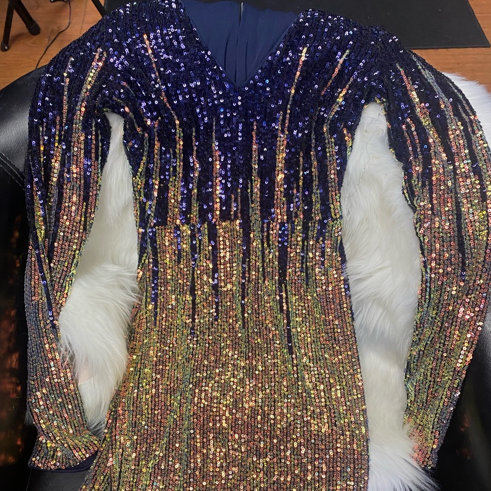 Nice New Year, birthday, going out, celebrations, or graduation dress.